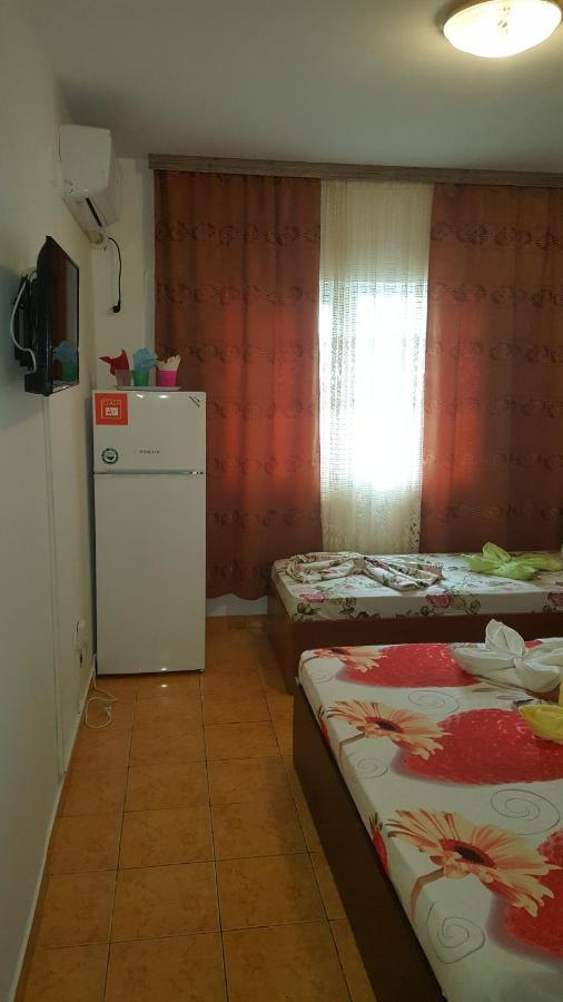 Vila Nico Костинещи Екстериор снимка