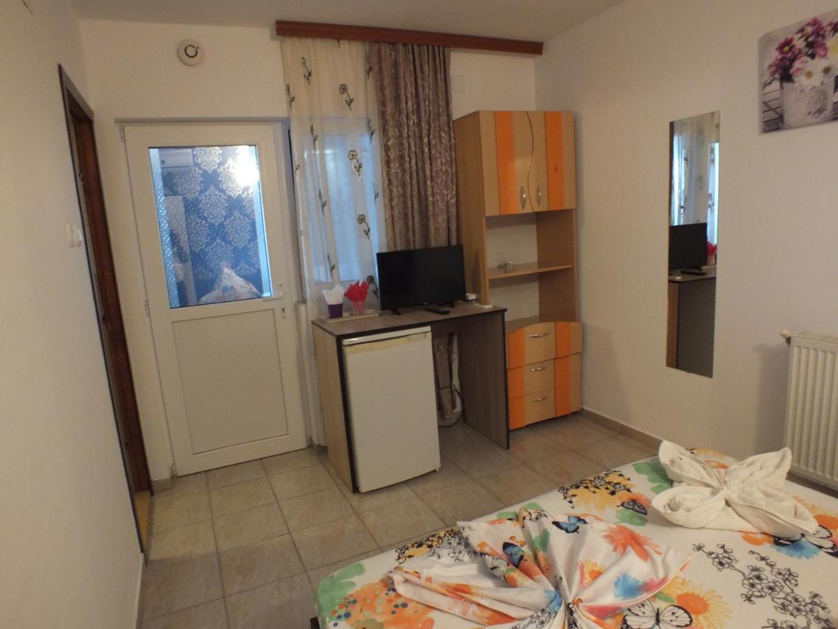 Vila Nico Костинещи Екстериор снимка